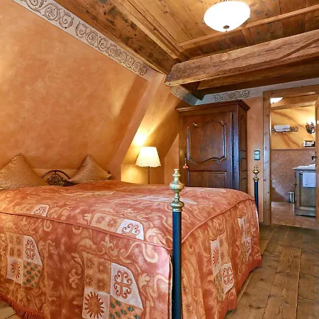 Historik Gotisches Haus Garni Vendégház 4*