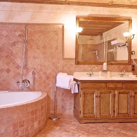 Historik Gotisches Haus Garni