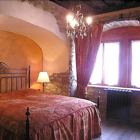 Vendégház Historik Gotisches Haus Garni Rothenburg ob der Tauber