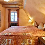 Historik Gotisches Haus Garni
