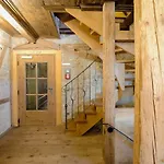 Historik Gotisches Haus Garni 4*