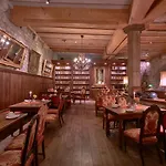 Guest house Historik Gotisches Haus Garni 4*