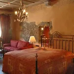 Historik Gotisches Haus Garni 4*