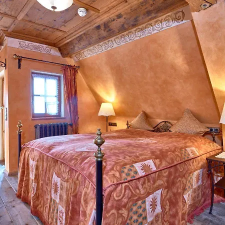 Pensión Historik Gotisches Haus Garni