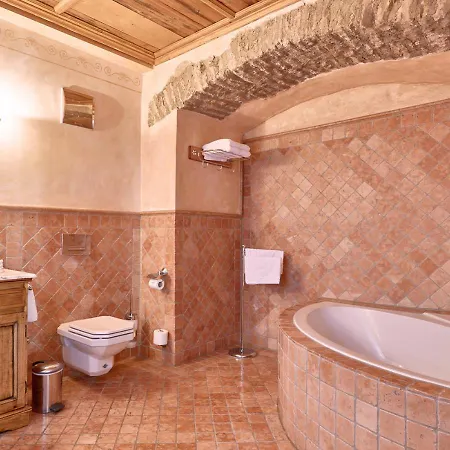 Historik Gotisches Haus Garni Pensión