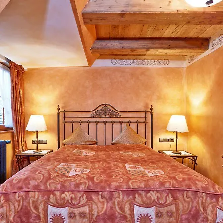 Historik Gotisches Haus Garni Pensión