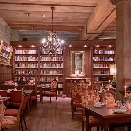 بيت ضيافة Gotisches Haus 4*