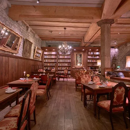 Pensión Historik Gotisches Haus Garni 4*