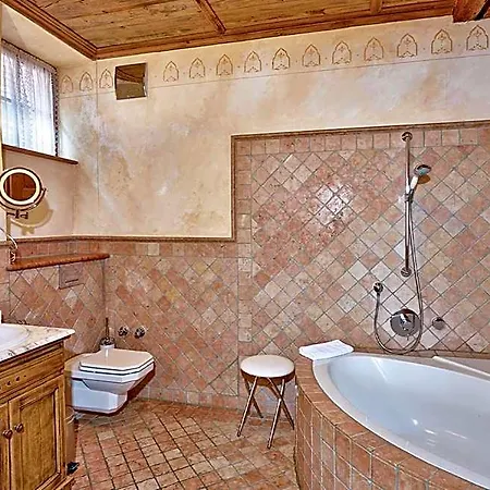 Gotisches Haus بيت ضيافة