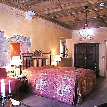 Pensión Historik Gotisches Haus Garni 4*
