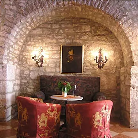 Pensión Historik Gotisches Haus Garni 4*