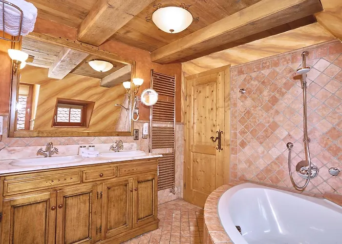 ゲストハウス ヒストリーク ゴティシェス ハウス ガルニ