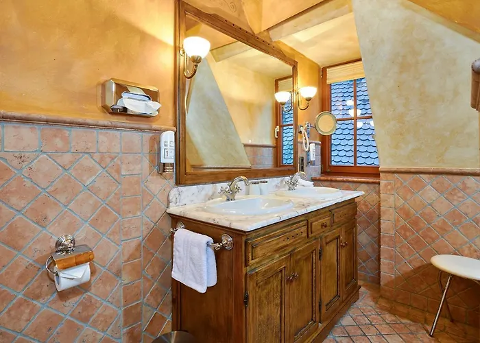 Historik Gotisches Haus Garni 4*