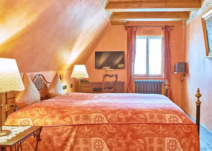 ヒストリーク ゴティシェス ハウス ガルニ ゲストハウス ローテンブルク・オプ・デア・タウバー