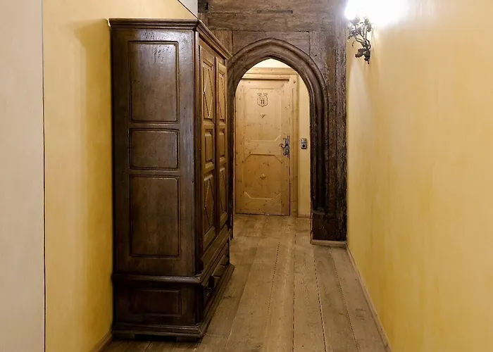 Historik Gotisches Haus Garni