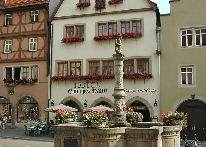 ヒストリーク ゴティシェス ハウス ガルニ ゲストハウス 4*