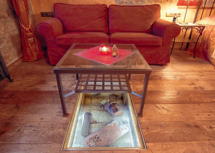 ヒストリーク ゴティシェス ハウス ガルニ ゲストハウス 4*