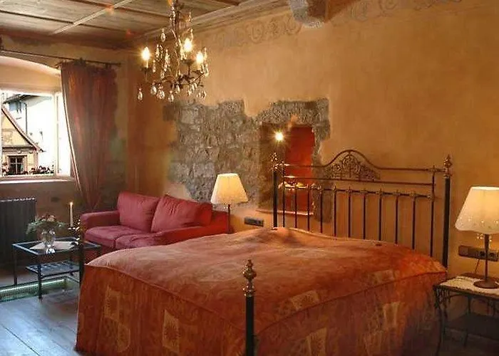 ヒストリーク ゴティシェス ハウス ガルニ 4*