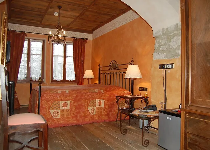 Historik Gotisches Haus Garni 4*