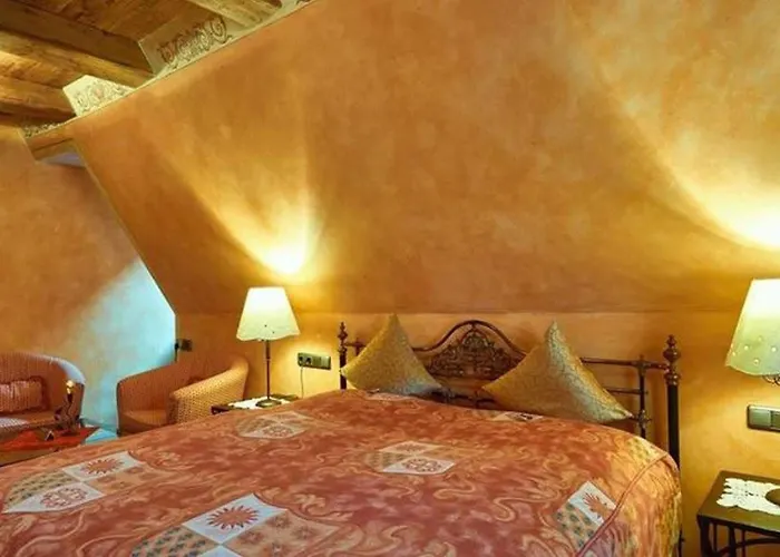 Historik Gotisches Haus Garni روتنبورغ أوب در تاوبر