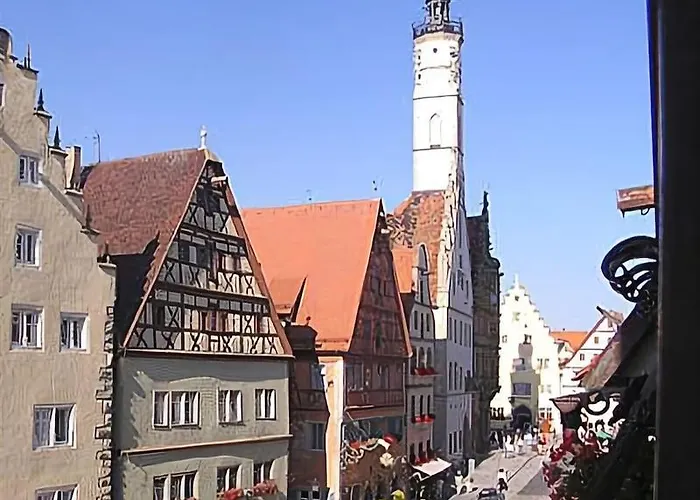 ヒストリーク ゴティシェス ハウス ガルニ 4*